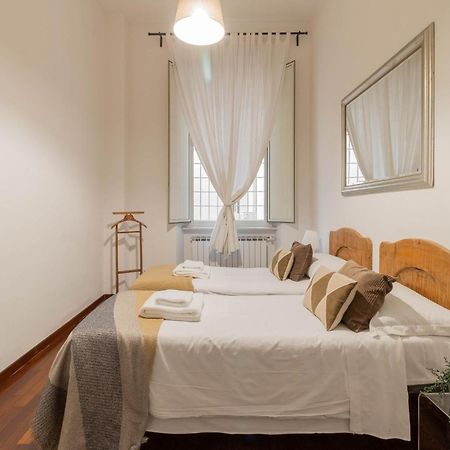 Luxury Spagna Apartments Рим Екстер'єр фото