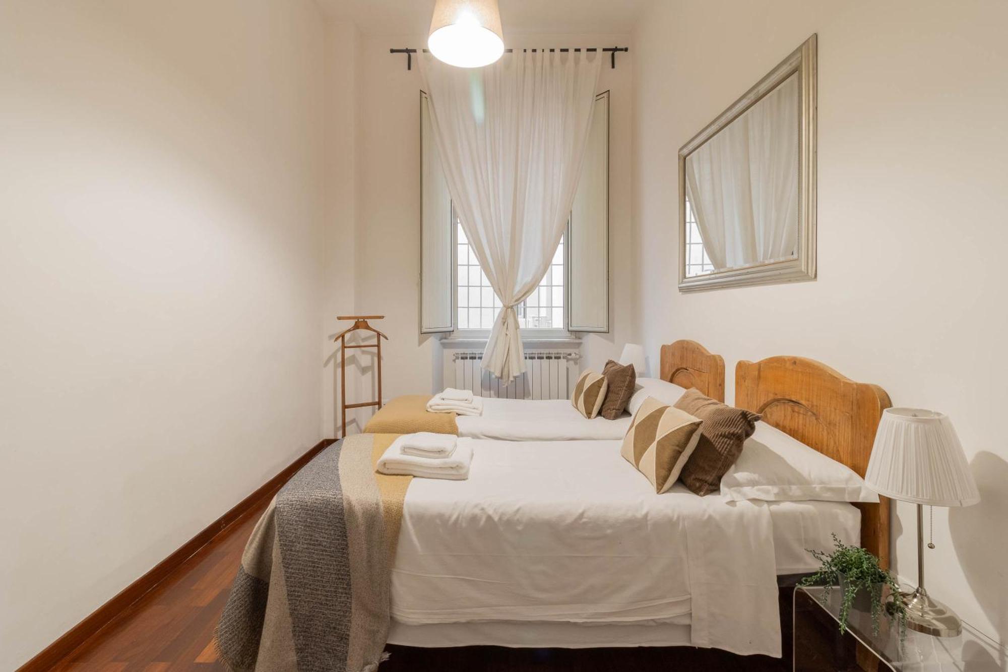 Luxury Spagna Apartments Рим Екстер'єр фото